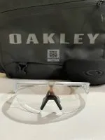 Oakley Sphaera OO9403-07 Matte Clear/Clear Photochromic - 4