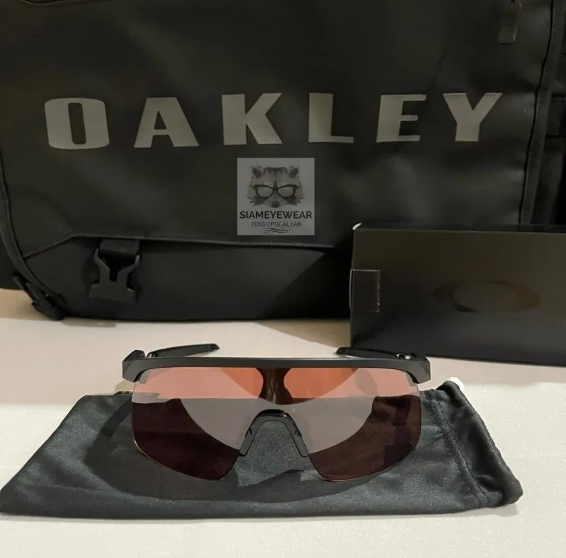 แว่นกันแดด Oakley Resistor OJ9010-15 Matte Black/Prizm Dark Golf แว่น Oakley แท้