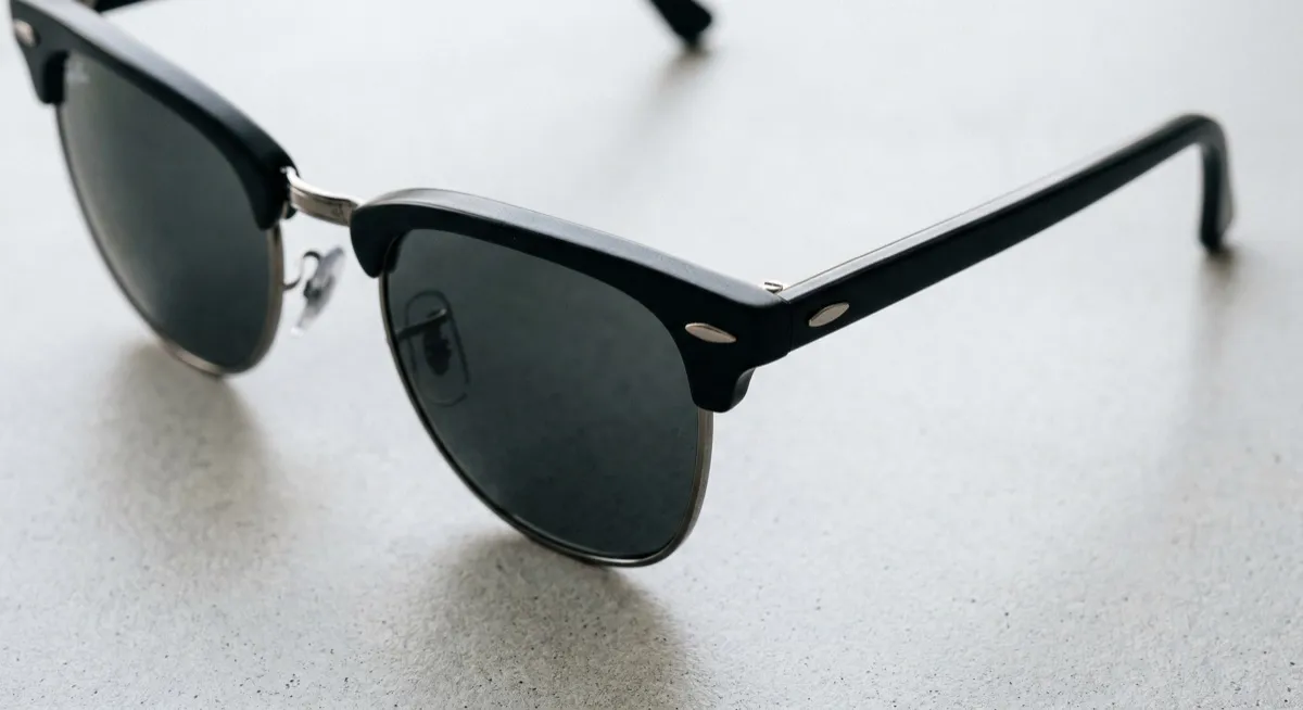 Rayban Clubmaster ทรงหน้าไหนเหมาะ คำตอบจากช่างแว่น 10 ปีล่าสุด Rayban Clubmaster ทรงหน้าไหนเหมาะ คำตอบจากช่าง