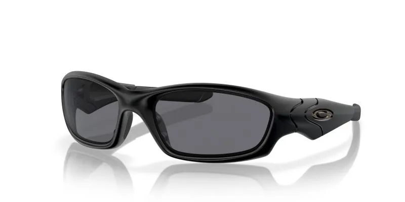 Oakley Straight Jacket OO9039-11-013 - Quarter View