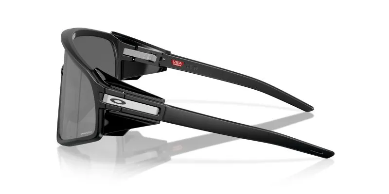 Oakley Latch Panel OO9404-01 - Side View