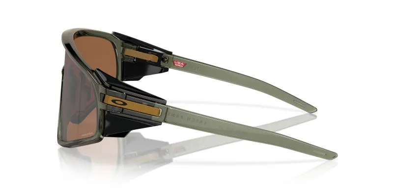 Oakley Latch Panel OO9404-03 - Side View