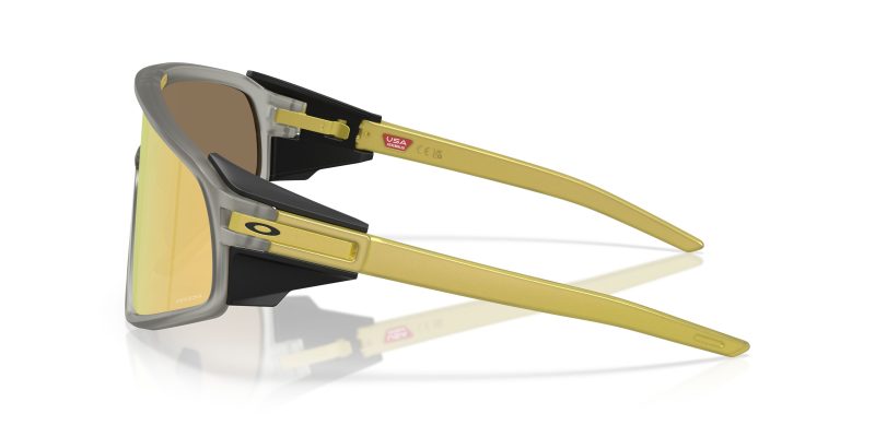 Oakley LATCH PANEL OO9404-940424 - Side View