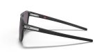 Oakley LATCH BETA OO9436-943601 - Side View Oakley LATCH BETA OO9436-943601 - Side View