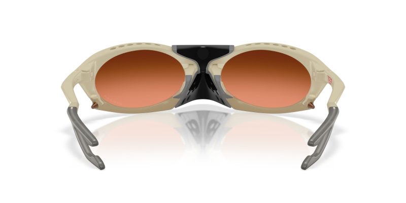 Oakley PLANTARIS OO9437-943702 - Back View