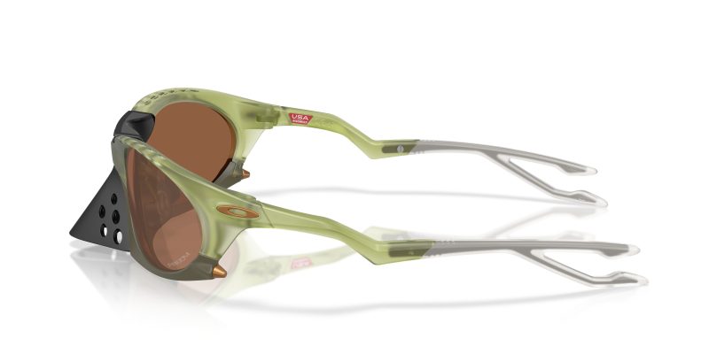 Oakley PLANTARIS OO9437-943703 - Side View