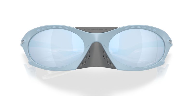 Oakley PLANTARIS OO9437-943704 - Folded View