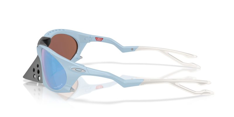 Oakley PLANTARIS OO9437-943704 - Side View