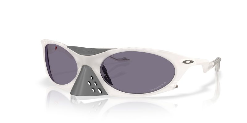 Oakley PLANTARIS OO9437-943706 - Quarter View