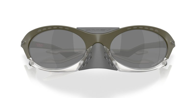 Oakley PLANTARIS OO9437-943707 - Folded View
