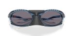 Oakley PLANTARIS OO9437-943709 - Folded View