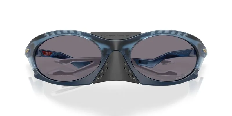 Oakley PLANTARIS OO9437-943709 - Folded View