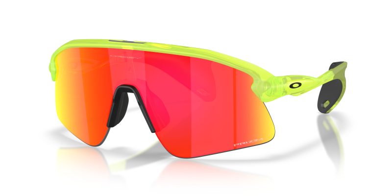 Oakley STUNT DEVIL OO9517-951703 - Quarter View