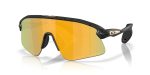 Oakley STUNT DEVIL OO9517-951716 - Quarter View Oakley STUNT DEVIL OO9517-951716 - Quarter View
