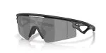 Oakley Sphaera Strike OO9531-01 - Quarter View Oakley Sphaera Strike OO9531-01 - Quarter View