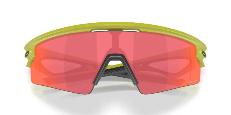 Oakley Sphaera Strike OO9531-06 - Folded View