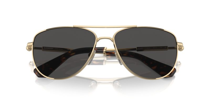 Burberry BE3149 110987 close-up ด้านหน้า