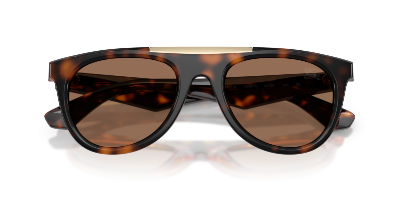 Burberry BE4452U 300273 close-up ด้านหน้า