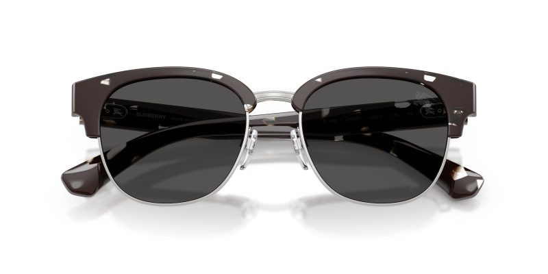 Burberry BE4485 422587 close-up ด้านหน้า