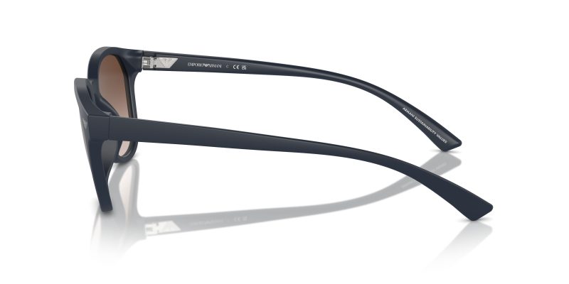 แว่นกันแดด Emporio Armani EA4225U 508813 มุมข้าง ดีไซน์ Italian Modern
