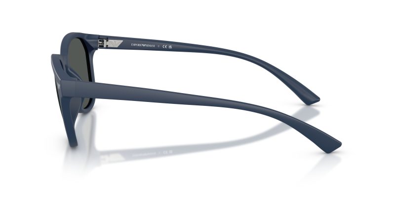 แว่นกันแดด Emporio Armani EA4225U 618587 มุมข้าง ดีไซน์ Italian Modern