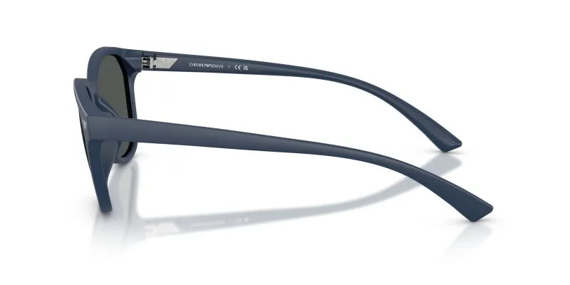 แว่นกันแดด Emporio Armani EA4225U 618587 มุมข้าง ดีไซน์ Italian Modern