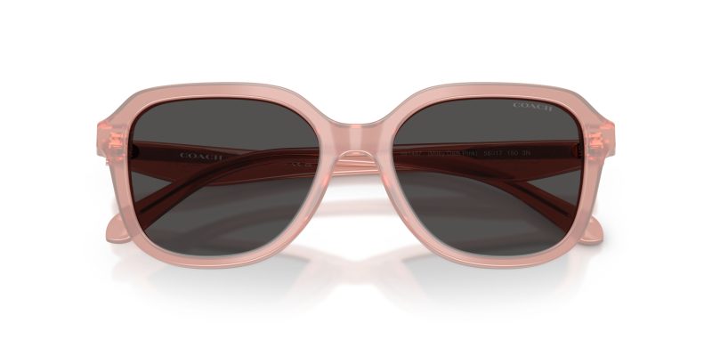 Coach HC8437F 591487 close-up ด้านหน้า