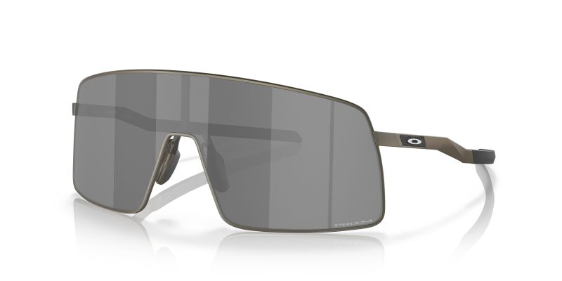Oakley OO6013 601301 มุมเอียง 3/4