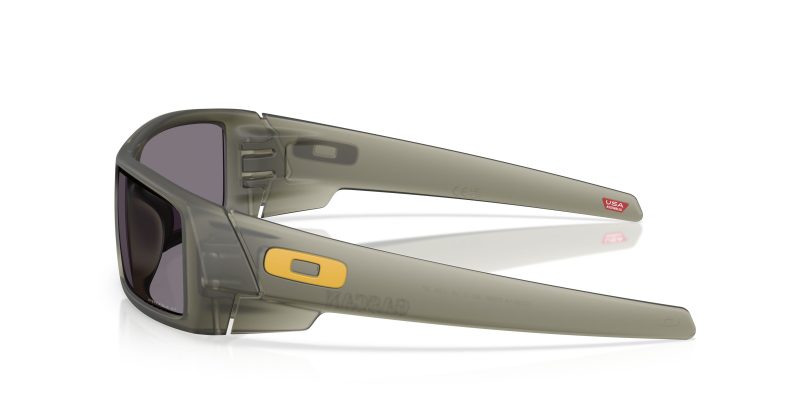แว่นกันแดด Oakley OO9014 9014D5 มุมข้าง สีหมึกเขียวมะกอกด้านโปร่งใส