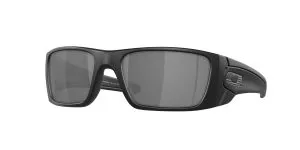 Oakley OO9096 909682 แว่นกันแดดดำด้าน Standard Issue Fuel Cell ผู้ชาย
