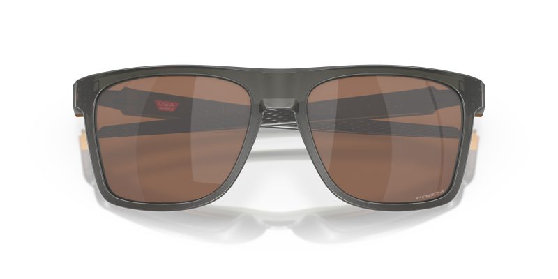 Oakley OO9100 910002 close-up ด้านหน้า