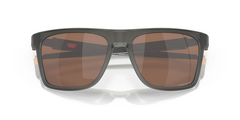 Oakley OO9100 910002 close-up ด้านหน้า