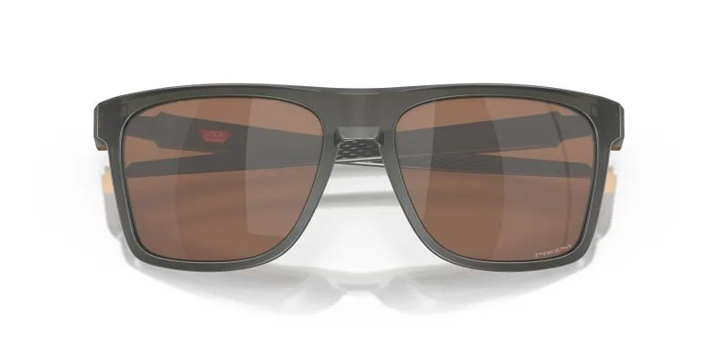 Oakley OO9100 910002 close-up ด้านหน้า