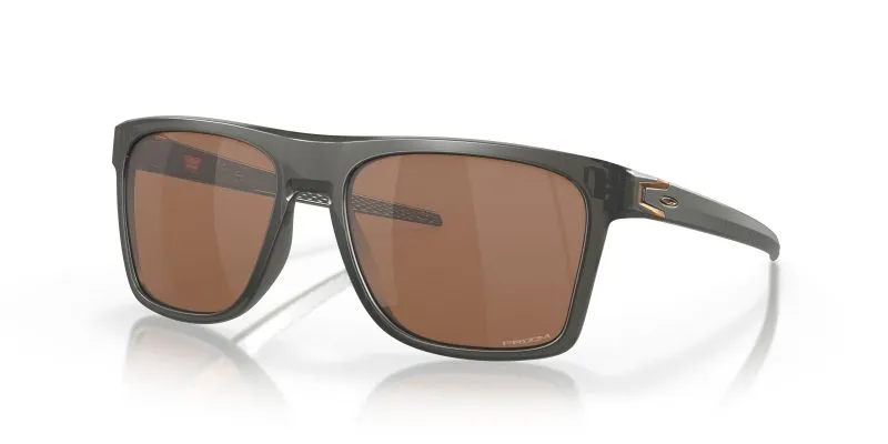 Oakley OO9100 910002 มุมเอียง 3/4