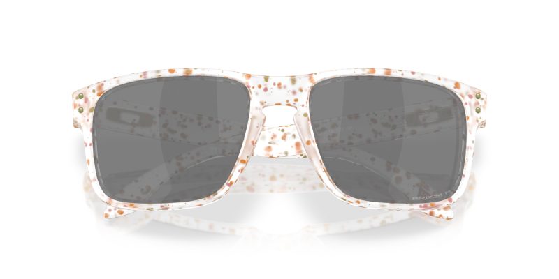 Oakley OO9102 9102AG close-up ด้านหน้า
