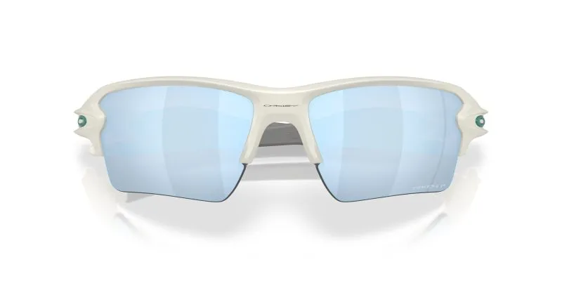 Oakley OO9188-K2 close-up ด้านหน้า