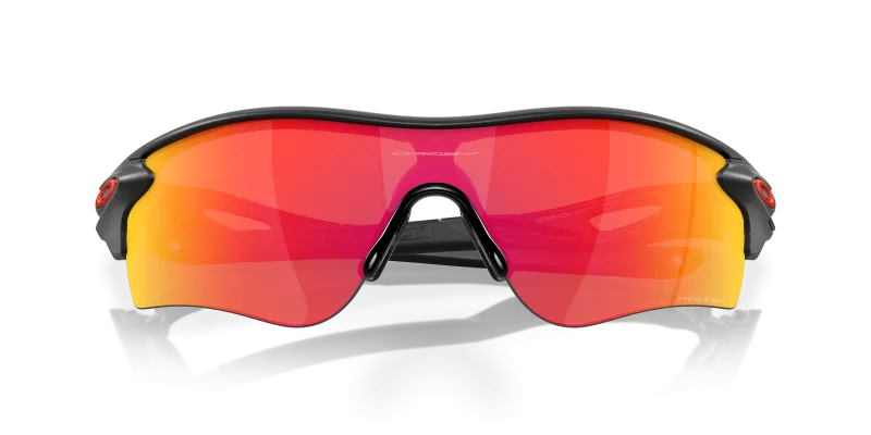 Oakley RadarLock Path (A) OO9206-42 Matte Black Ink Prizm Ruby ระยะใกล้