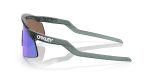 แว่นกันแดด Oakley OO9229 922904 มุมข้าง สีดำคริสตัล