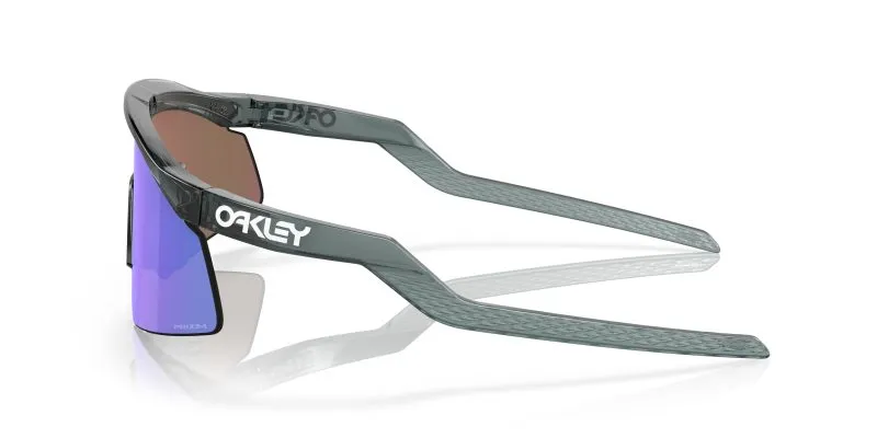 แว่นกันแดด Oakley OO9229-04 มุมข้าง สีดำคริสตัล