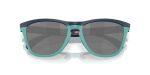Oakley OO9284A 928414 close-up ด้านหน้า