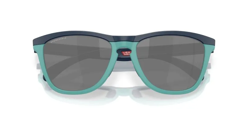 Oakley OO9284A-14 close-up ด้านหน้า