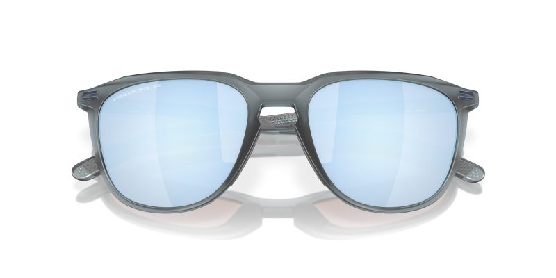 Oakley OO9286A 928605 close-up ด้านหน้า