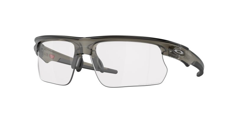 Oakley OO9400 940011 แว่นกันแดดทรงชิลด์เทาสโมค ยูนิเซ็กส์