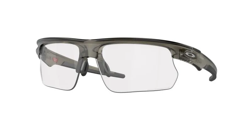 Oakley OO9400 940011 แว่นกันแดดทรงชิลด์เทาสโมค ยูนิเซ็กส์
