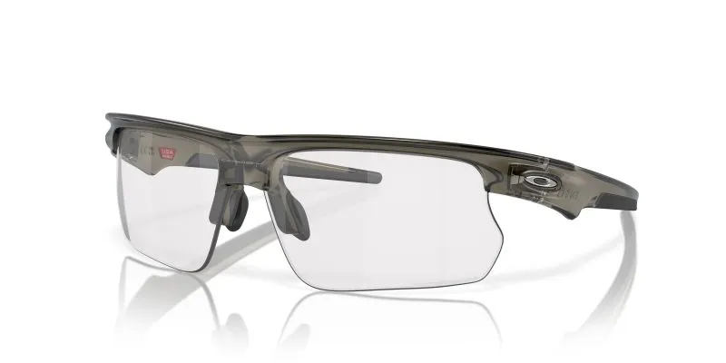 Oakley OO9400 940011 มุมเอียง 3/4