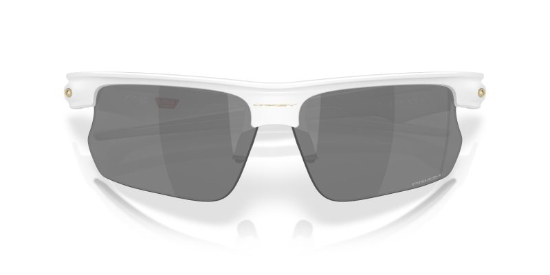Oakley OO9400 940022 close-up ด้านหน้า