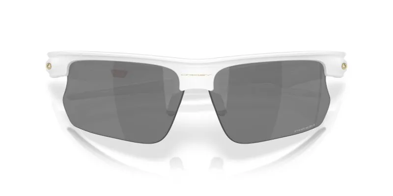 Oakley OO9400-22 close-up ด้านหน้า