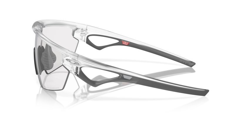 แว่นกันแดด Oakley OO9403 940307 มุมข้าง สีใสด้าน