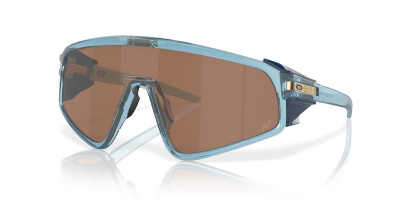 Oakley OO9404 940408 มุมเอียง 3/4