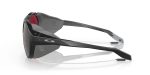 แว่นกันแดด Oakley OO9440 944001 มุมข้าง ขาแว่นดำด้าน O Matter